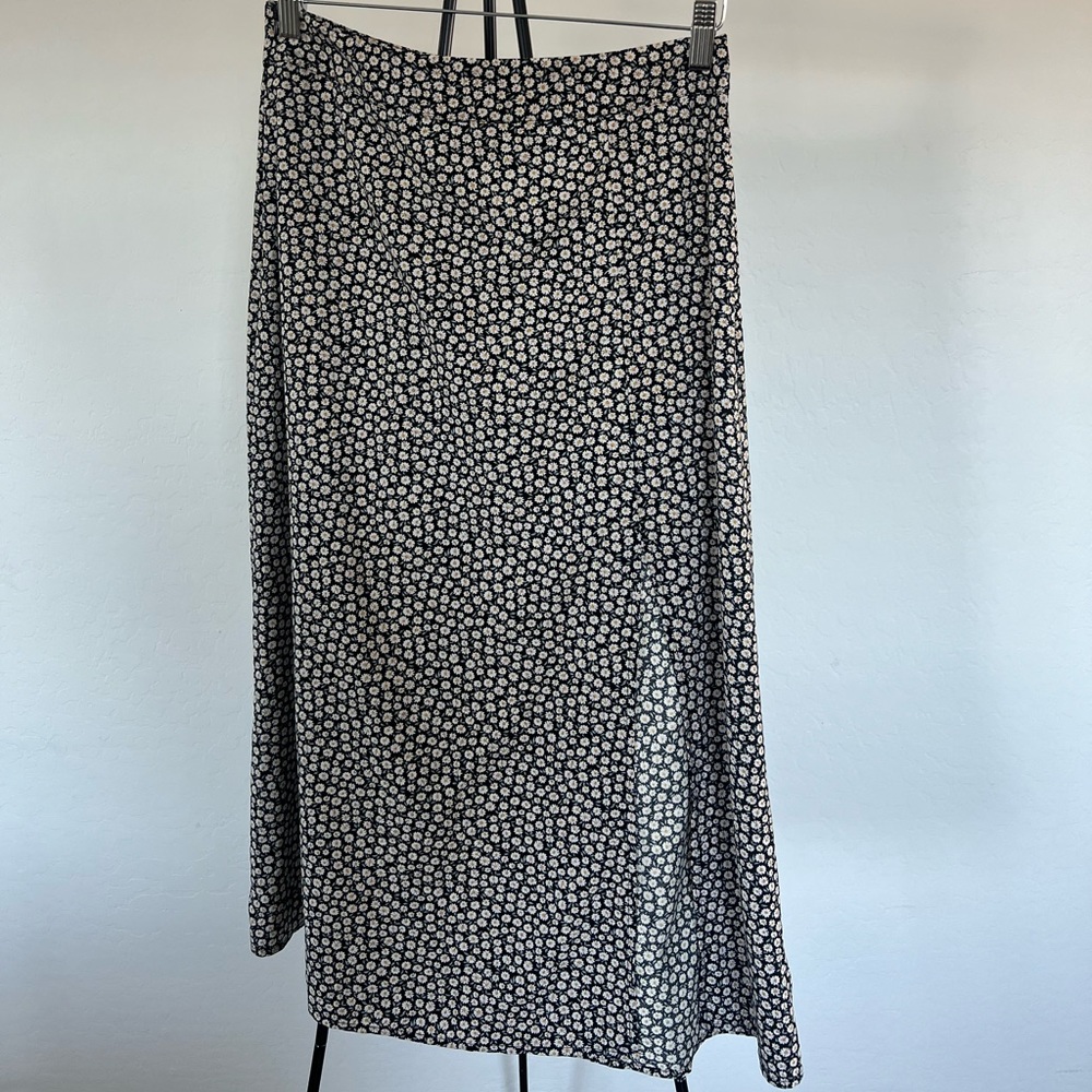 SHEIN FLOWER SKIRT